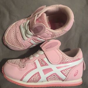 Pink Toddler girl ASICS (bunny)